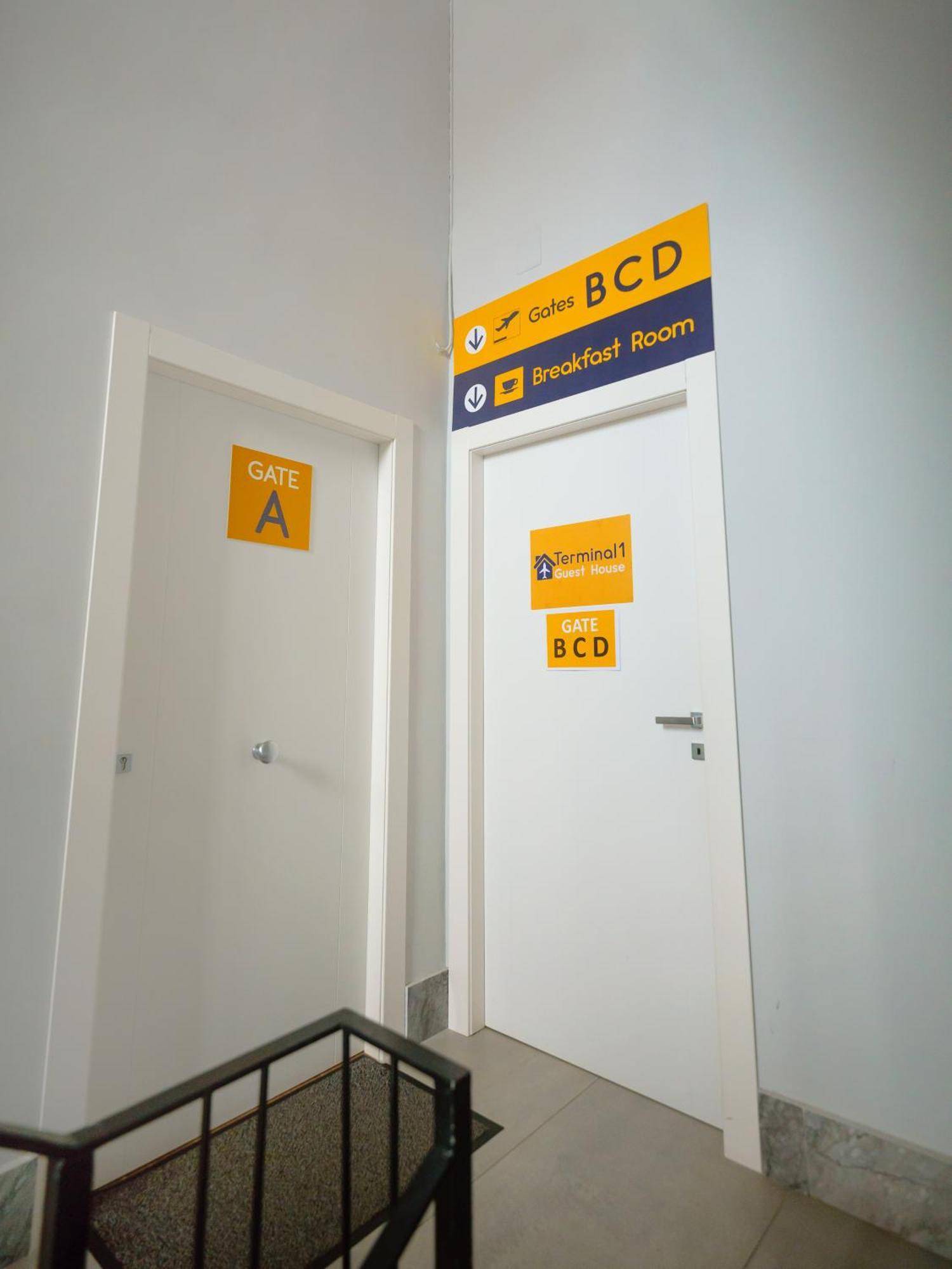 Terminal 1 Guest House Nápoly Kültér fotó